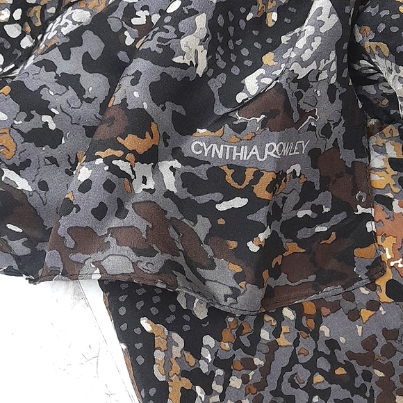 Cynthia Rowley animal print abstract scarf - Picture 2 of 3